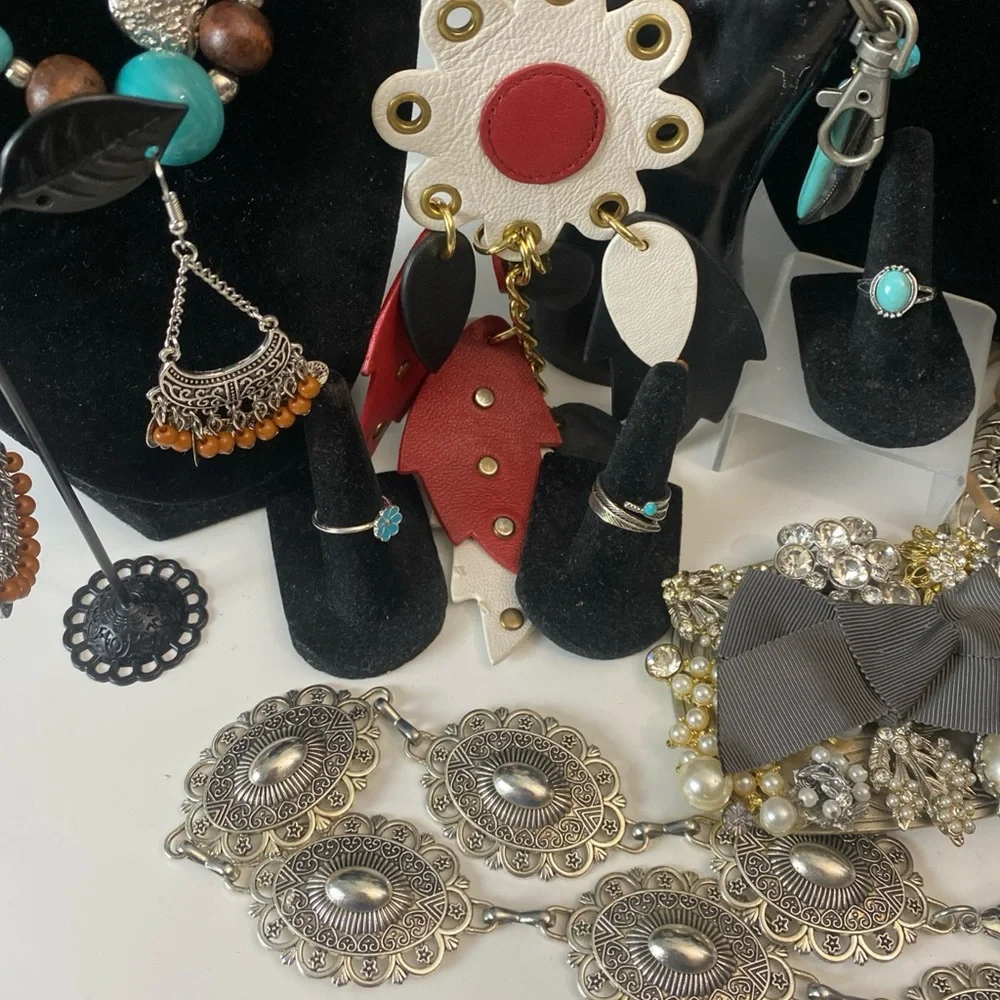 Turquoise and Silver Statement Necklaces, southwestern style jewelry lot - Picture 8 of 16